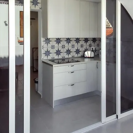 Comfortable In Arona, 50 M², Shared Pool شقة