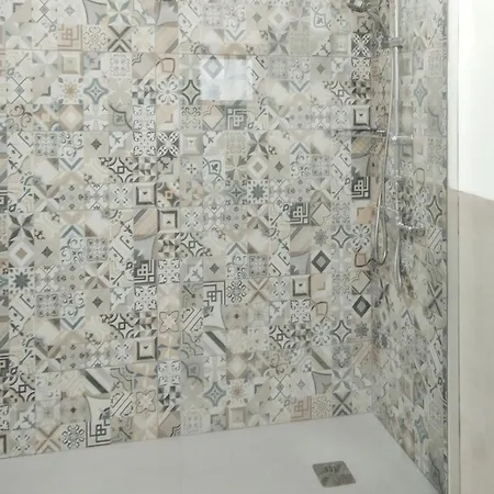 Comfortable In Arona, 50 M², Shared Pool Apartman *